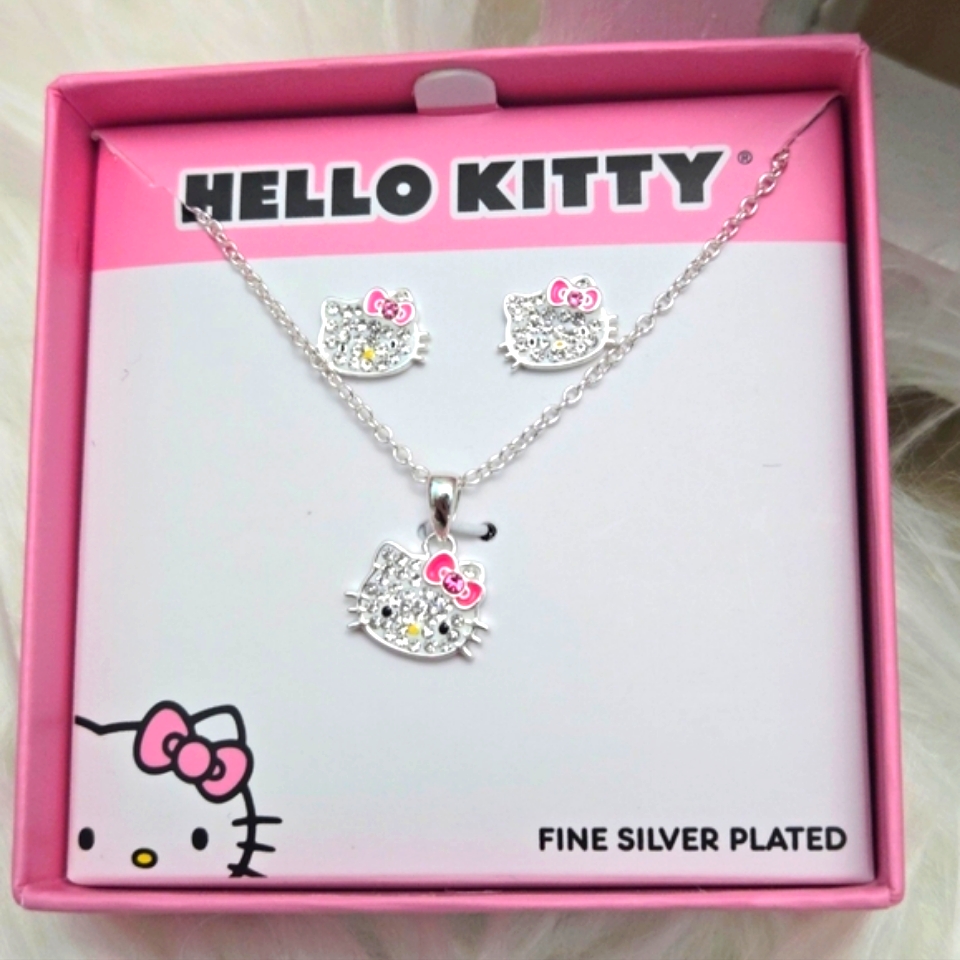 Sanrio Hello Kitty Silver Plated Necklace And Earrings Set 31$